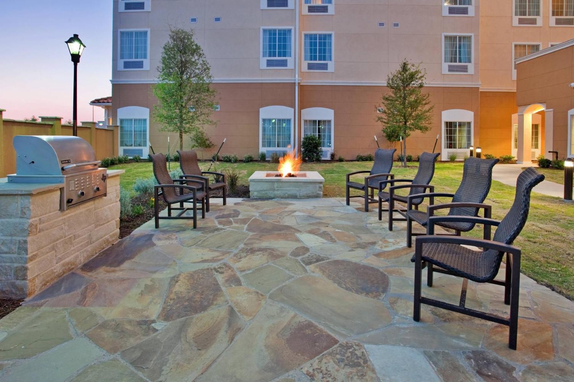 Towneplace Suites By Marriott Midland Exteriér fotografie