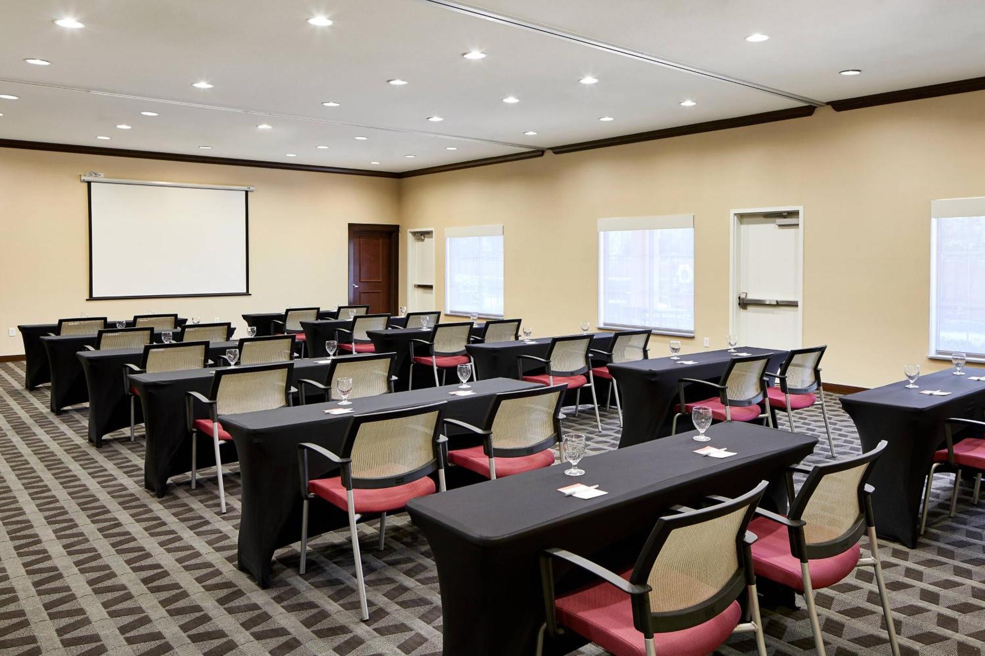 Towneplace Suites By Marriott Midland Exteriér fotografie